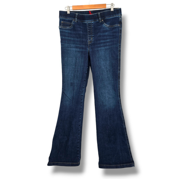 Spanx Women's Pull On Dark Wash Back Pockets Wide Leg Flare Jeans Size XL - Picture 1 of 11
